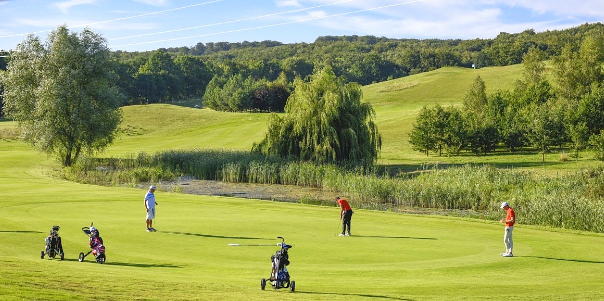 Binowo Park Golf Club